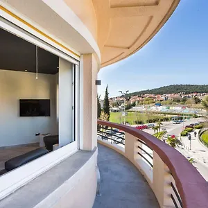 New Parkview/cityview Apartamento Split
